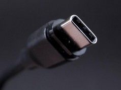 USB-C의 (충전·데이터 접속 표준) 국가표준 가속화한다.